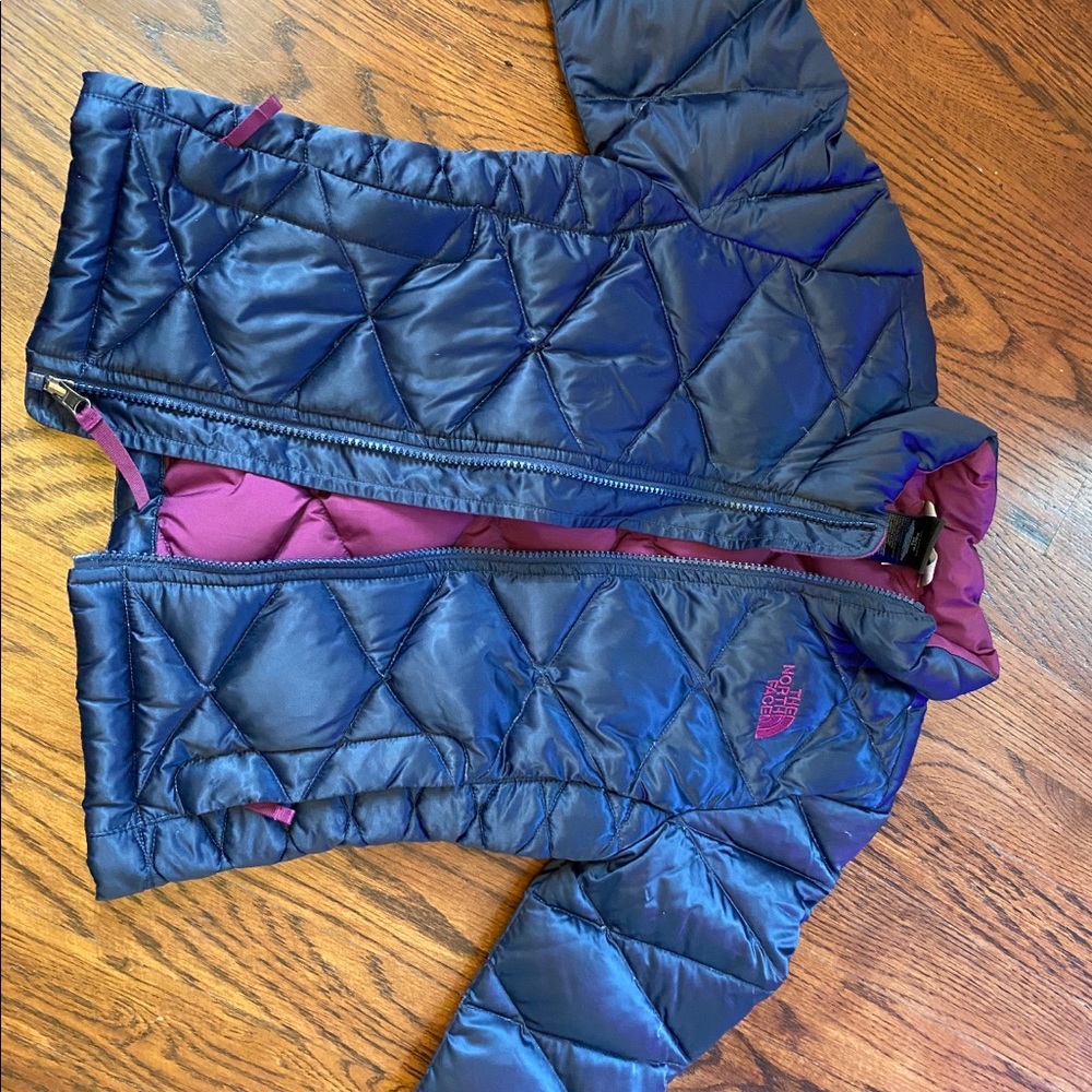 Navy blue northface winter coat size xs (6) youth